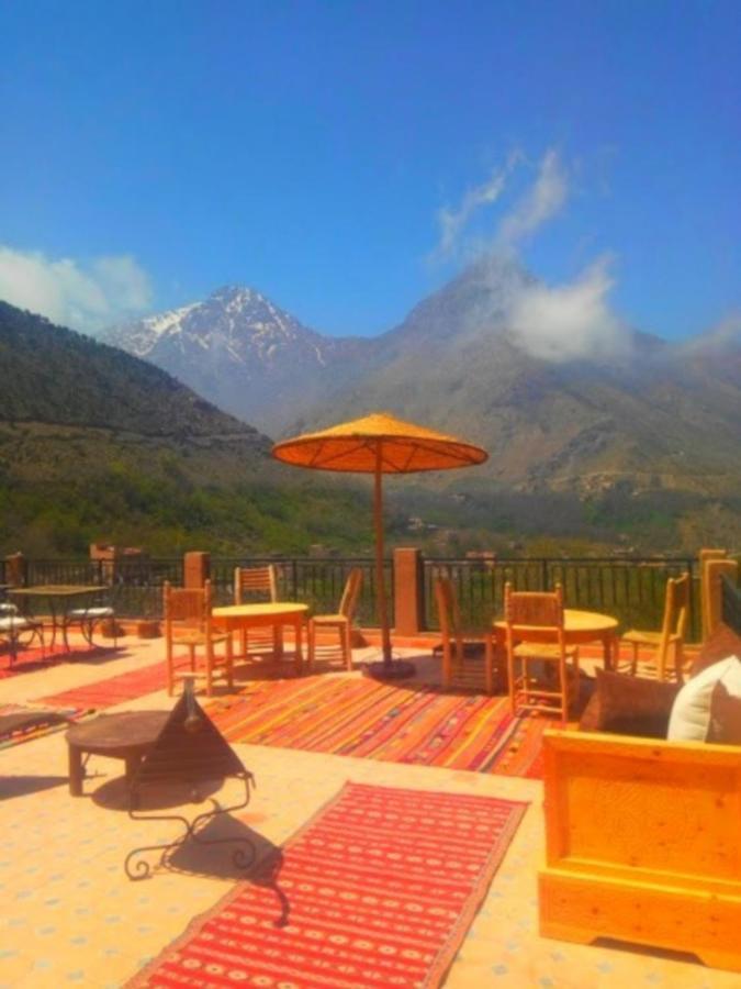 Riad Afla Views 伊姆利尔 外观 照片